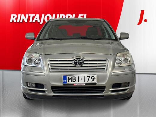 Toyota Avensis vaihtoauto