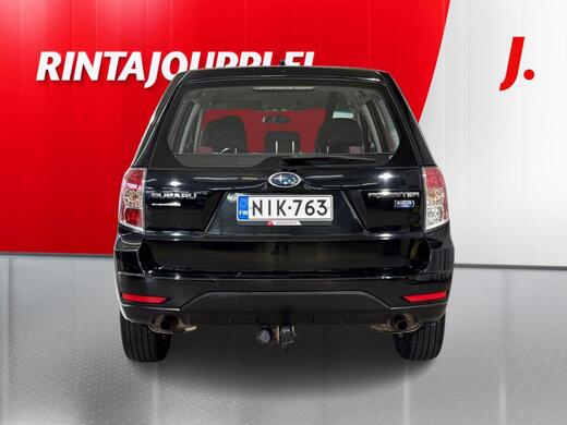Subaru Forester vaihtoauto