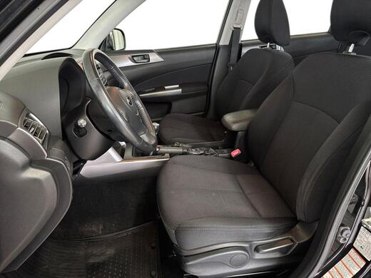 Subaru Forester vaihtoauto