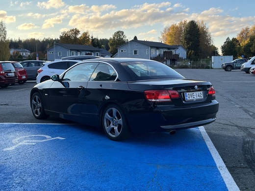 BMW 320 vaihtoauto
