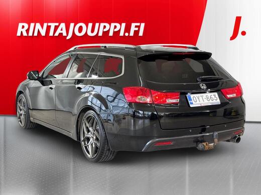 Honda Accord vaihtoauto