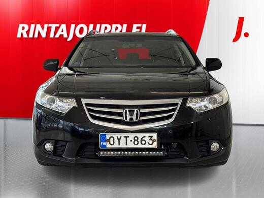 Honda Accord vaihtoauto