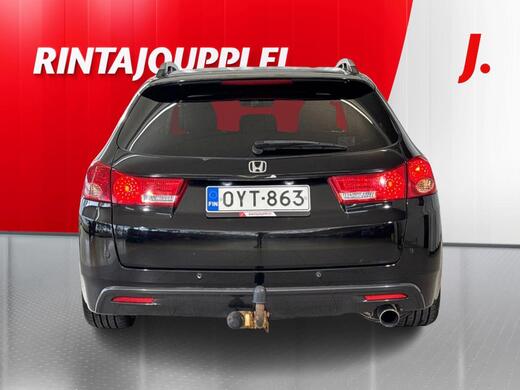 Honda Accord vaihtoauto