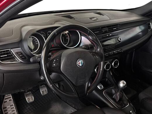 Alfa Romeo Giulietta vaihtoauto