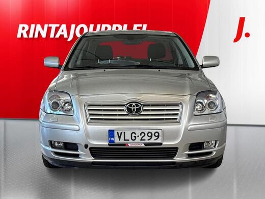 Toyota Avensis vaihtoauto