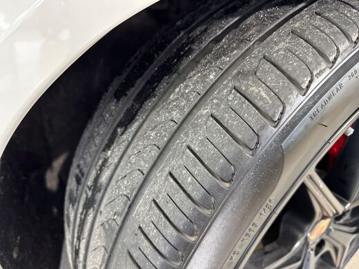 Porsche Taycan vaihtoauto