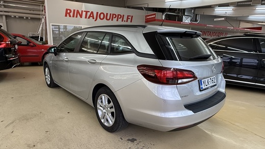 Opel Astra vaihtoauto