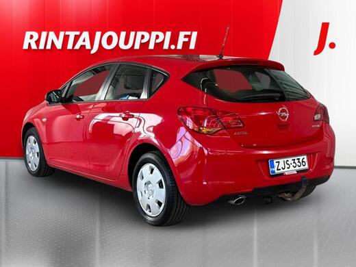 Opel Astra vaihtoauto