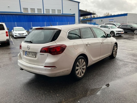 Opel Astra vaihtoauto
