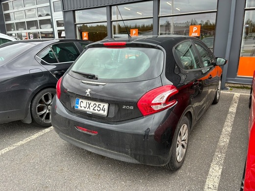 Peugeot 208 vaihtoauto