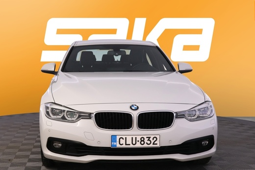 BMW 320 vaihtoauto