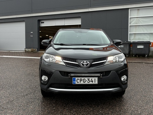 Toyota RAV4 vaihtoauto