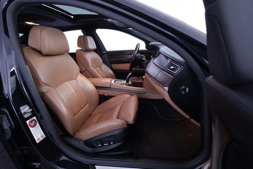 BMW 740 vaihtoauto