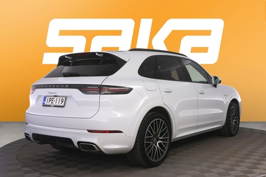 Porsche Cayenne vaihtoauto