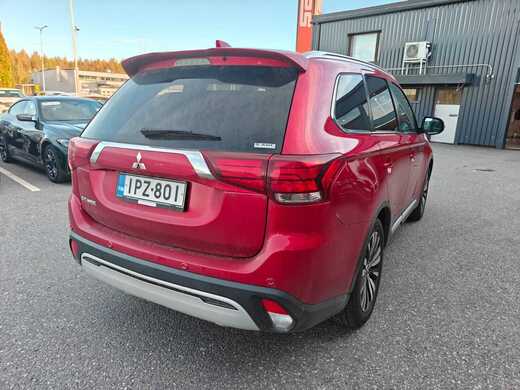 Mitsubishi Outlander vaihtoauto