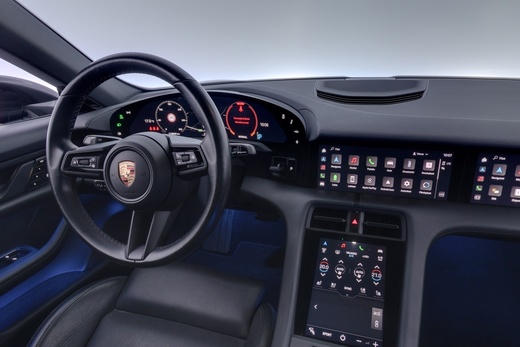 Porsche Taycan vaihtoauto
