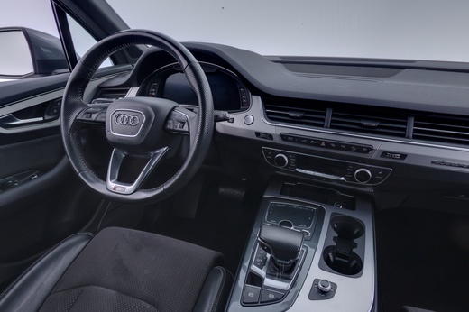 Audi Q7 vaihtoauto
