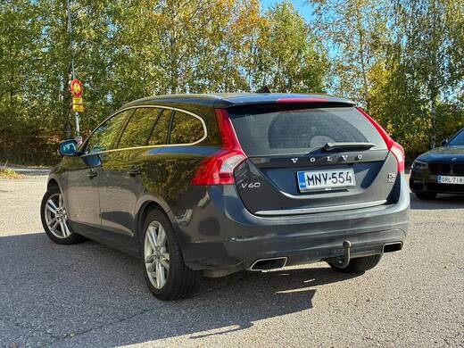 Volvo V60 vaihtoauto