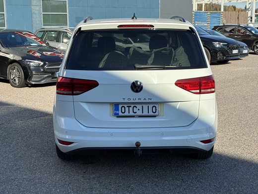 Volkswagen Touran vaihtoauto