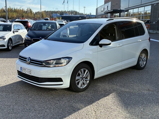 Volkswagen Touran vaihtoauto