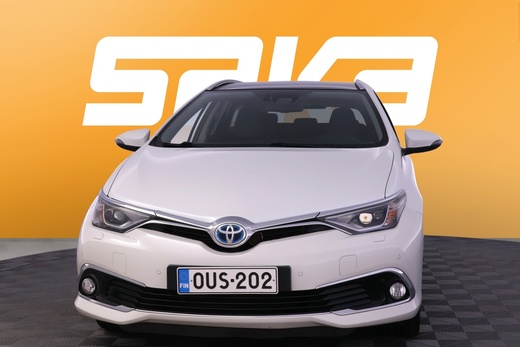 Toyota Auris vaihtoauto