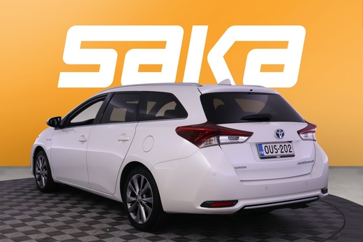 Toyota Auris vaihtoauto