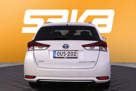 Toyota Auris vaihtoauto