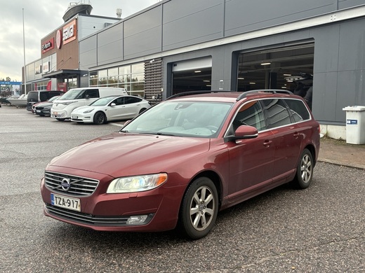 Volvo V70 vaihtoauto