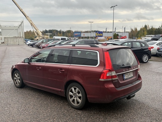 Volvo V70 vaihtoauto