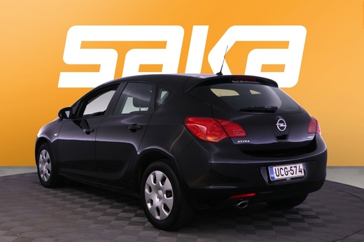 Opel Astra vaihtoauto