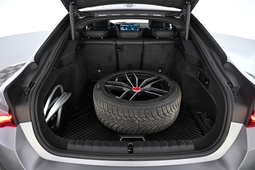 BMW i4 vaihtoauto
