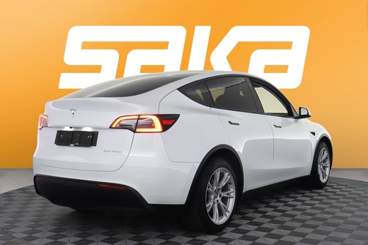 Tesla Model Y vaihtoauto