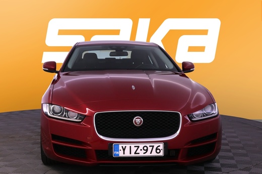 Jaguar XE vaihtoauto