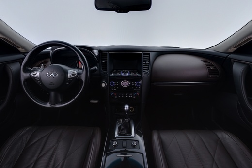 Infiniti FX30d vaihtoauto