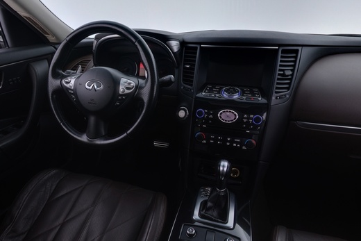 Infiniti FX30d vaihtoauto