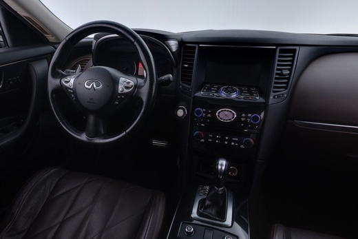 Infiniti FX30d vaihtoauto