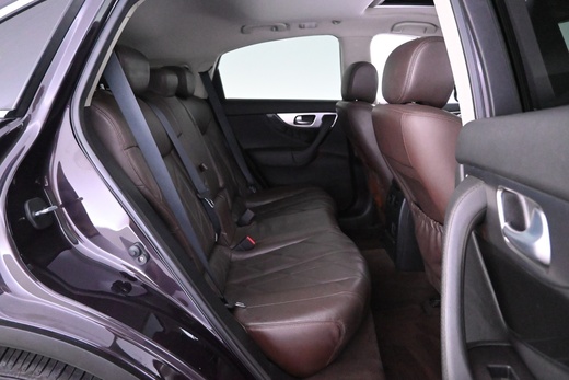 Infiniti FX30d vaihtoauto