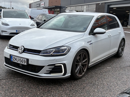 Volkswagen Golf vaihtoauto