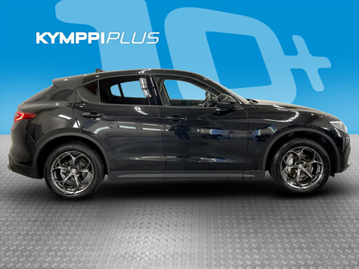 Alfa Romeo Stelvio vaihtoauto