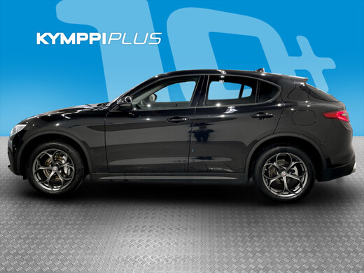 Alfa Romeo Stelvio vaihtoauto