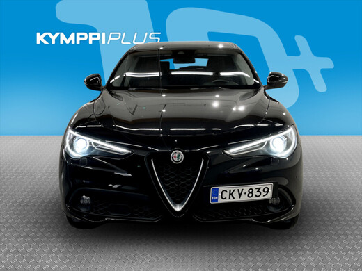 Alfa Romeo Stelvio vaihtoauto