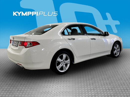 Honda Accord vaihtoauto