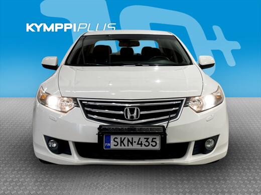 Honda Accord vaihtoauto