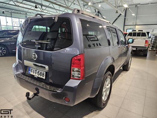 Nissan Pathfinder vaihtoauto