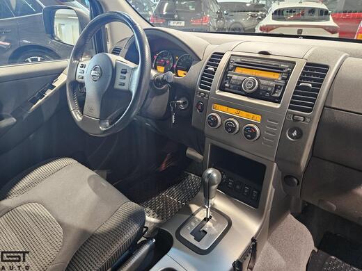 Nissan Pathfinder vaihtoauto