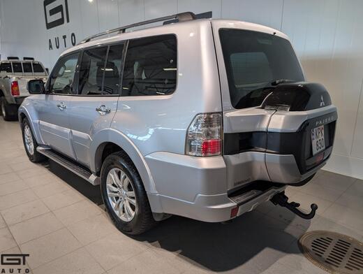 Mitsubishi Pajero vaihtoauto