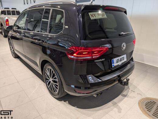 Volkswagen Touran vaihtoauto