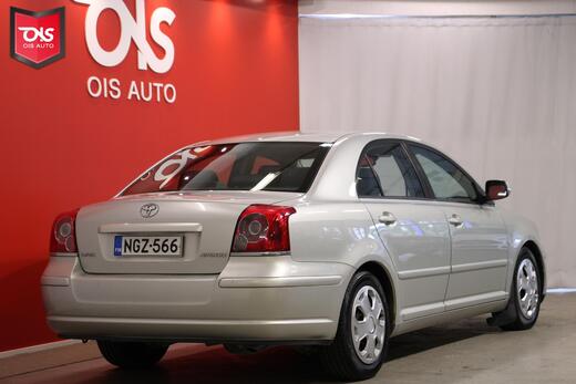Toyota Avensis vaihtoauto