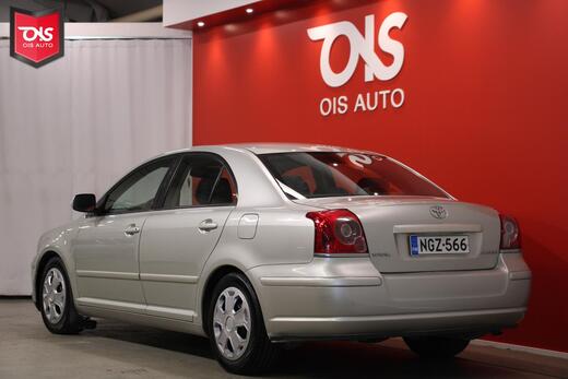 Toyota Avensis vaihtoauto