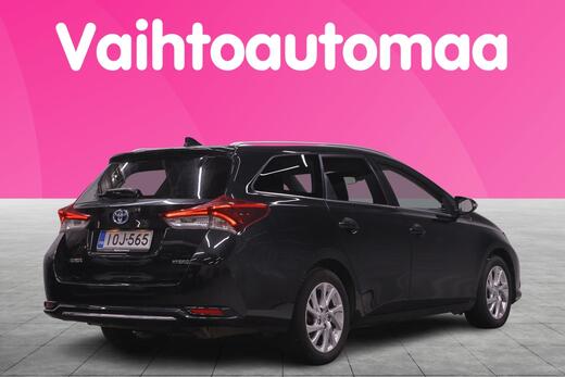 Toyota Auris vaihtoauto